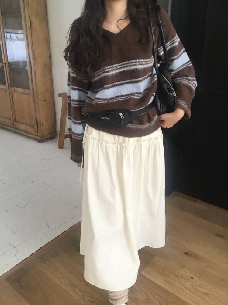 V領撞色條紋細節毛衣