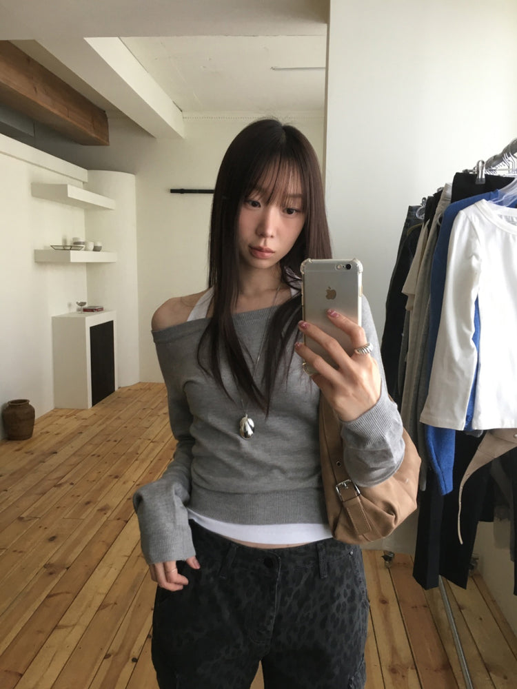 美色露肩修身針織上衣