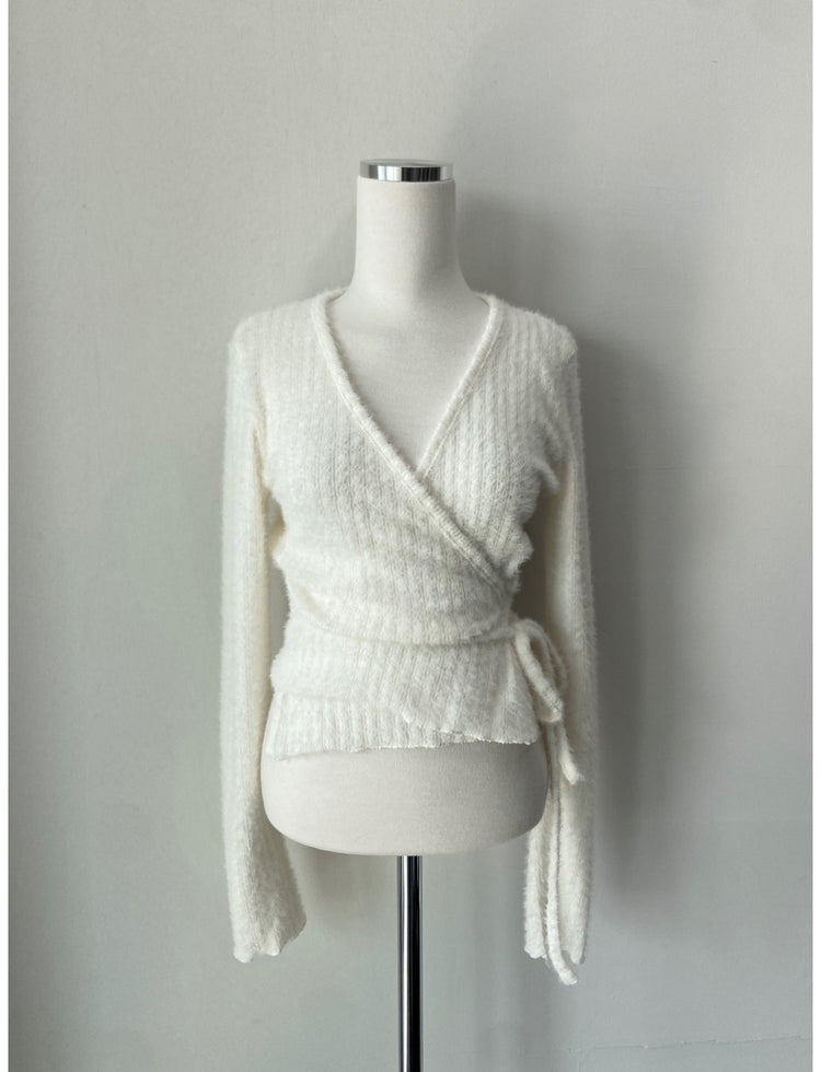 毛絨親膚綁帶細節上衣