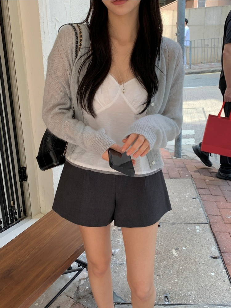 微透膚雙層細節上衣