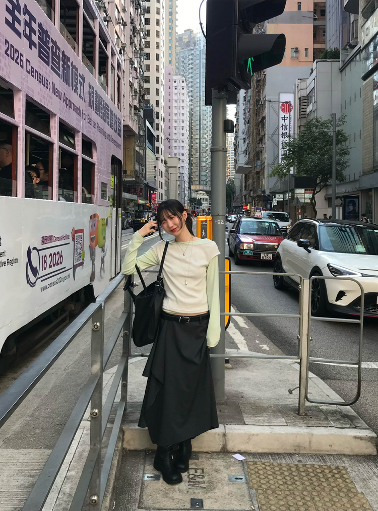 美肩鐵扣細節前後兩穿上衣