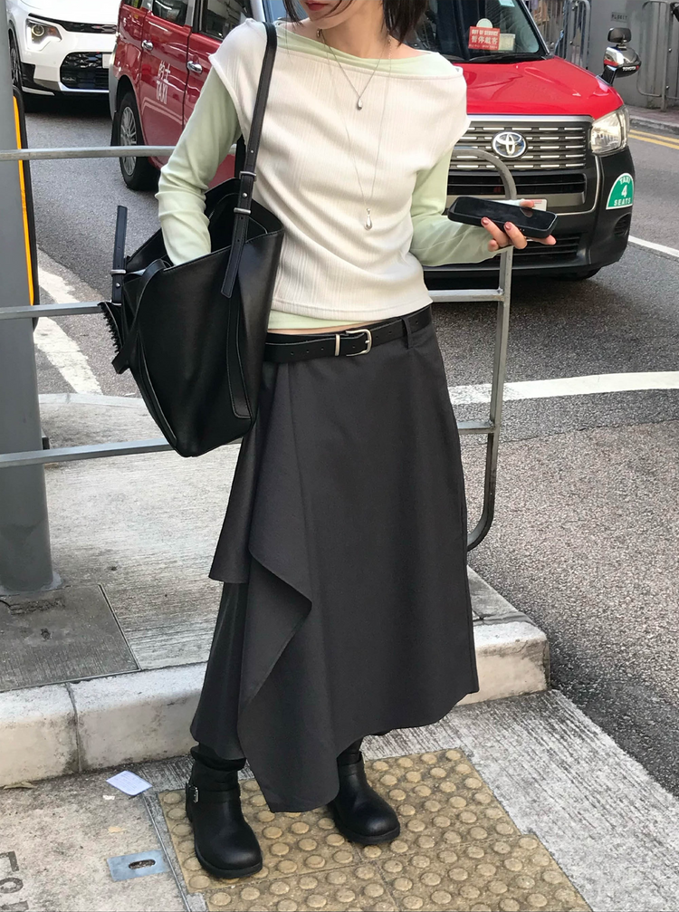 美肩鐵扣細節前後兩穿上衣
