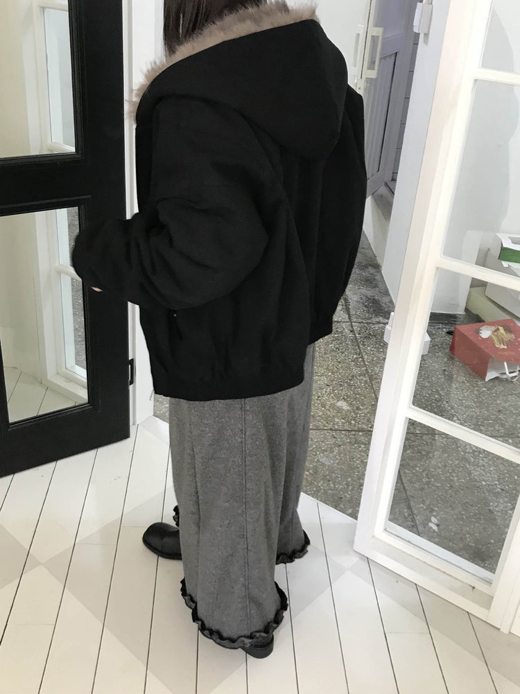 捲邊細節壓線及踝裙