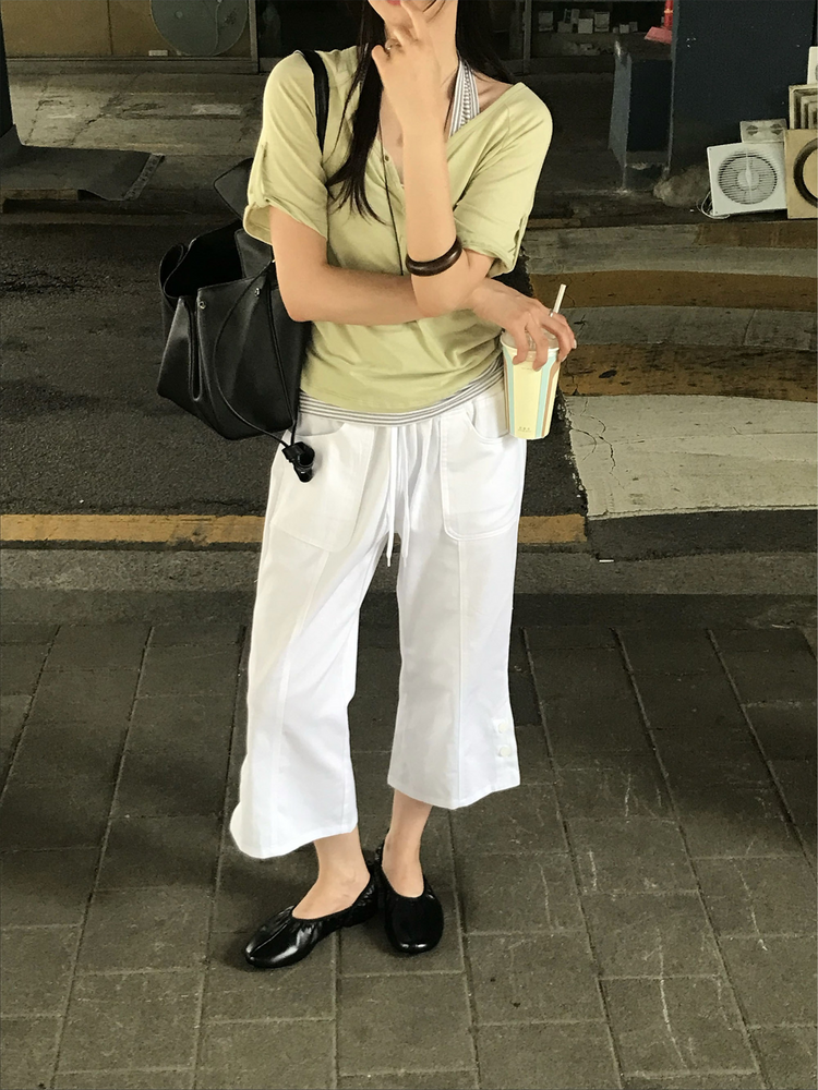 美色V領袖反折細節上衣