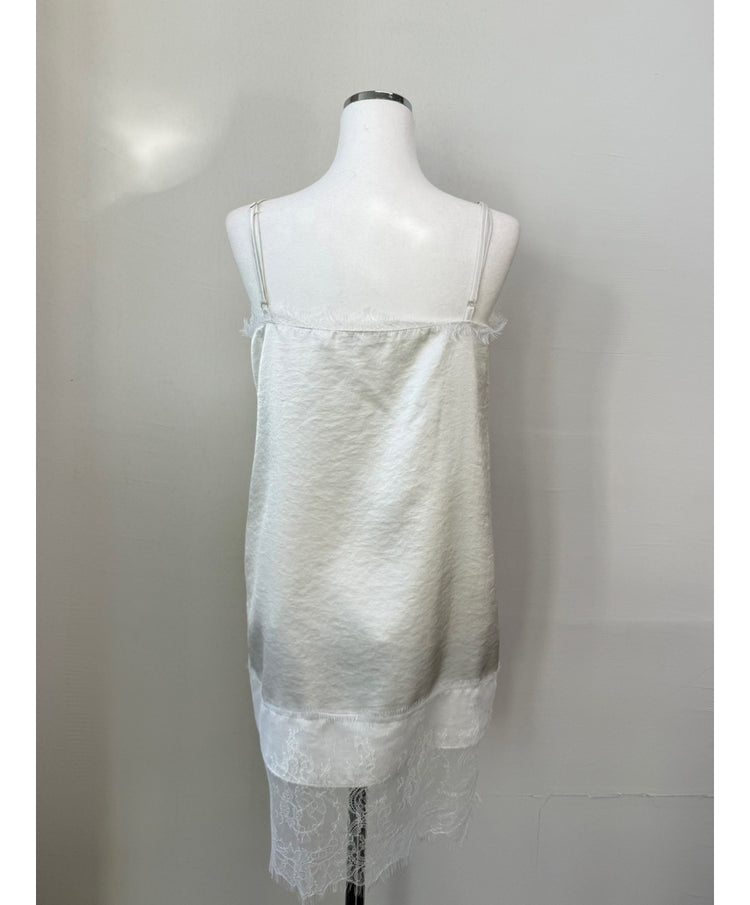 (現)美色蕾絲邊光澤感連身裙