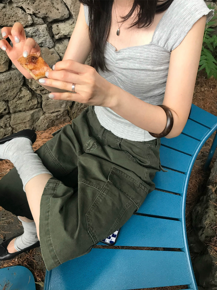 皺皺紋理胸壓線細節上衣