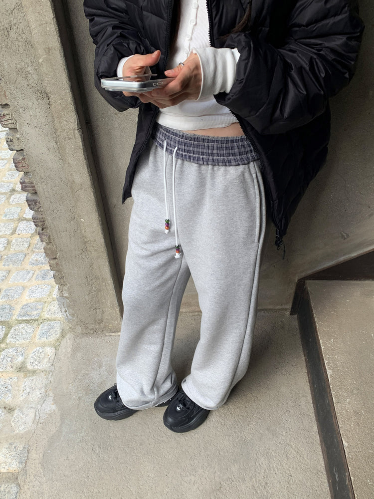 美色V領扣鈕修身上衣