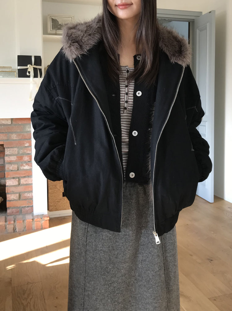 捲邊細節壓線及踝裙