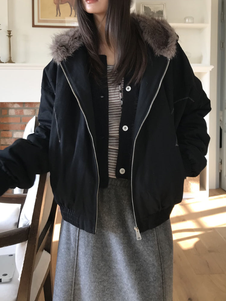 捲邊細節壓線及踝裙