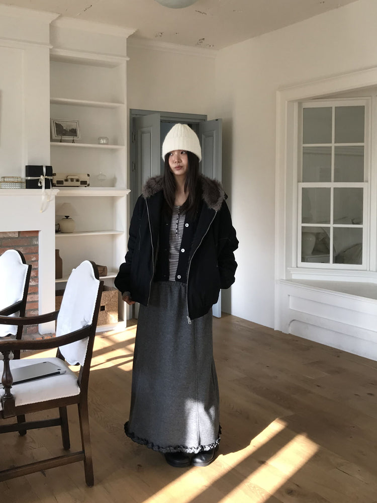 捲邊細節壓線及踝裙