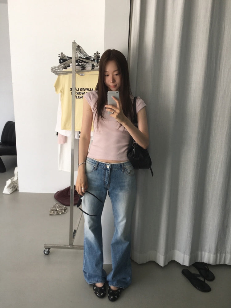 美色V領胸腺細節修身上衣