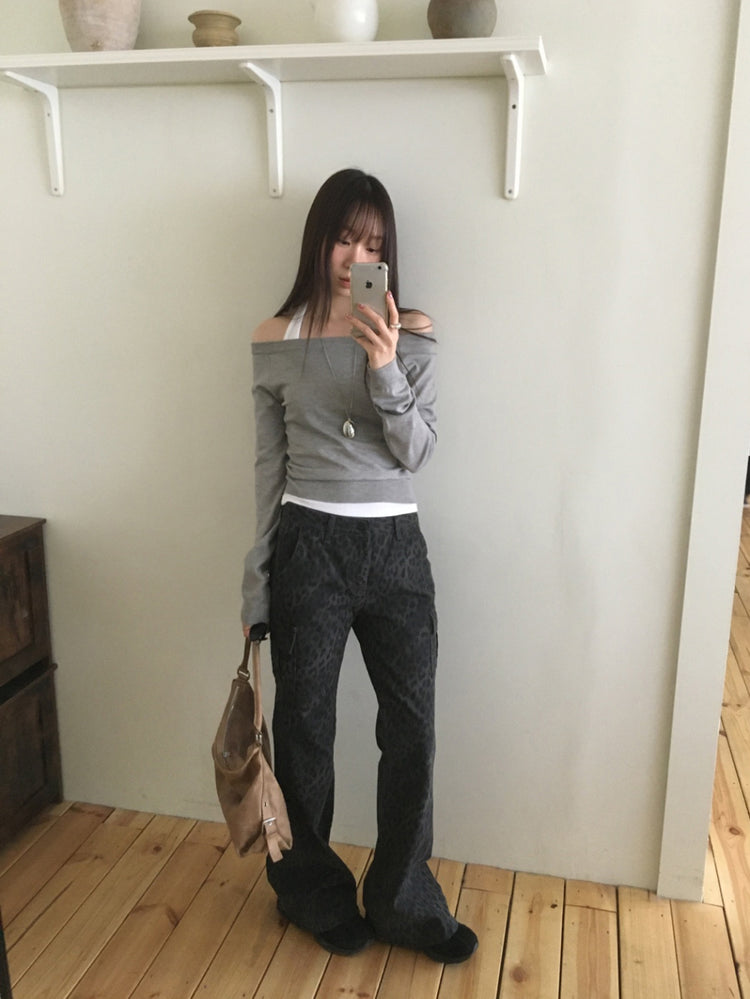 美色露肩修身針織上衣