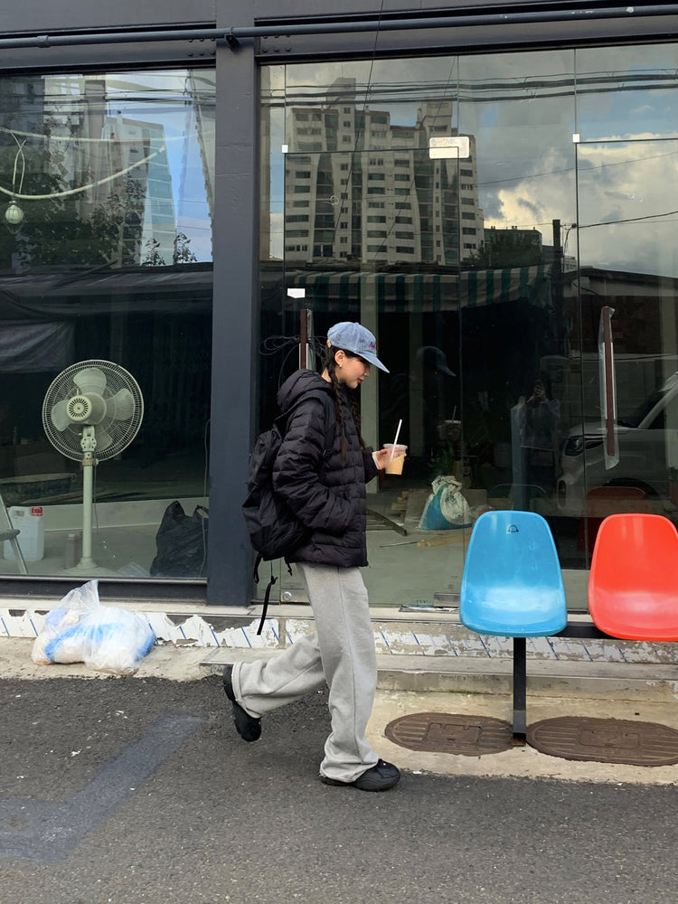 美色V領扣鈕修身上衣