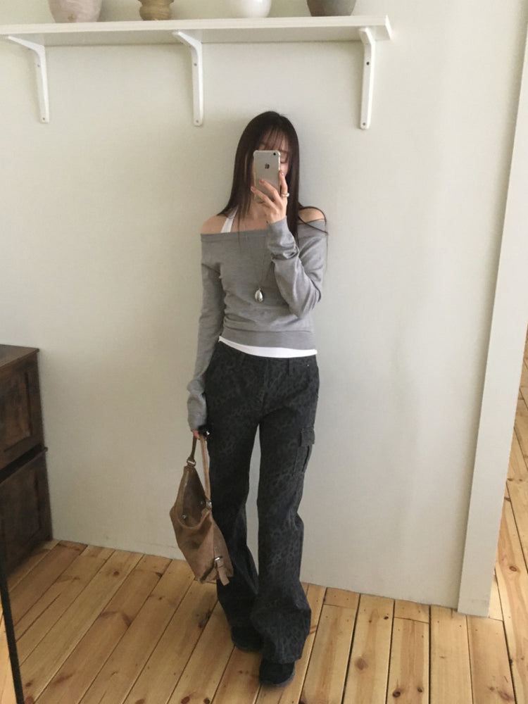 美色露肩修身針織上衣