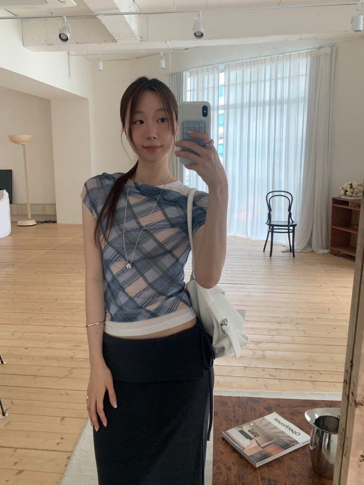 反折綁帶細節及踝裙