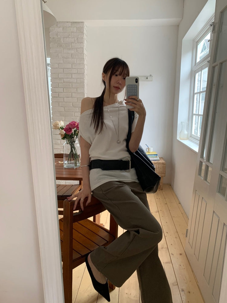 美肩堆堆細節修身上衣
