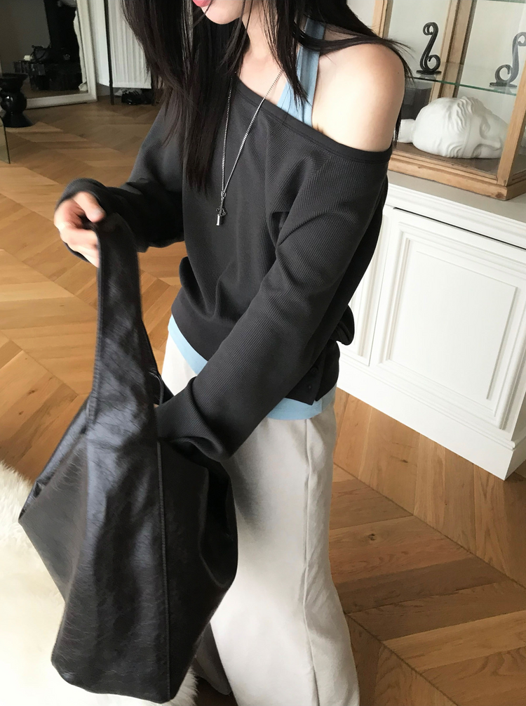 美肩撞色掛脖兩件式上衣