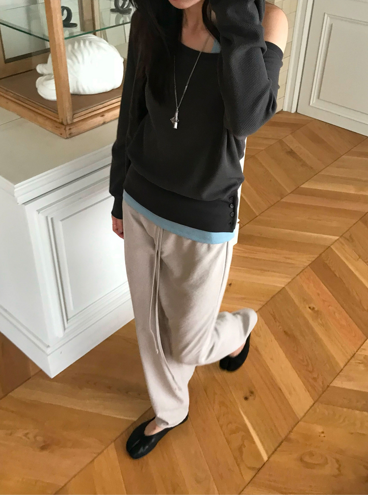 美肩撞色掛脖兩件式上衣