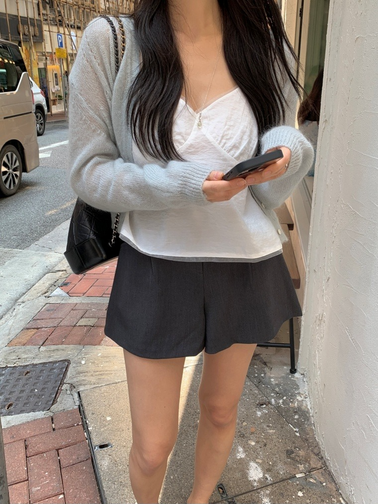 微透膚雙層細節上衣