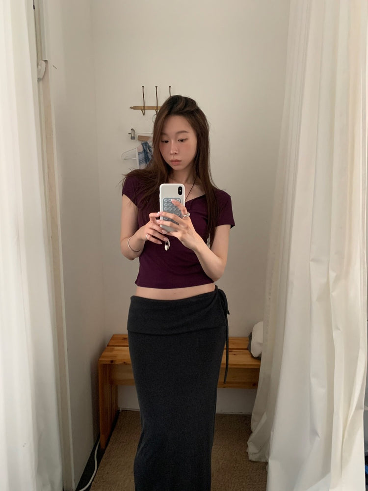 反折綁帶細節及踝裙