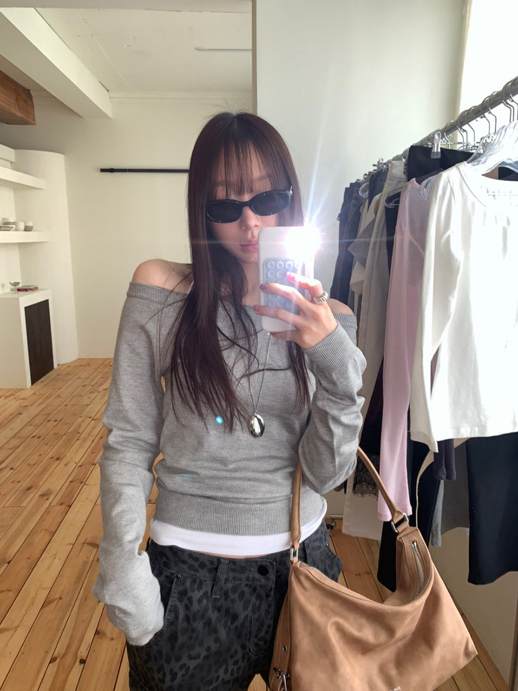 美色露肩修身針織上衣