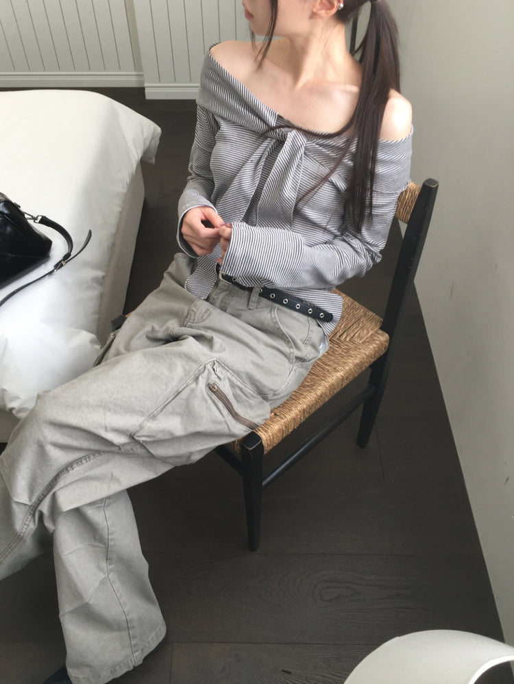 美肩垂帶領結條紋上衣