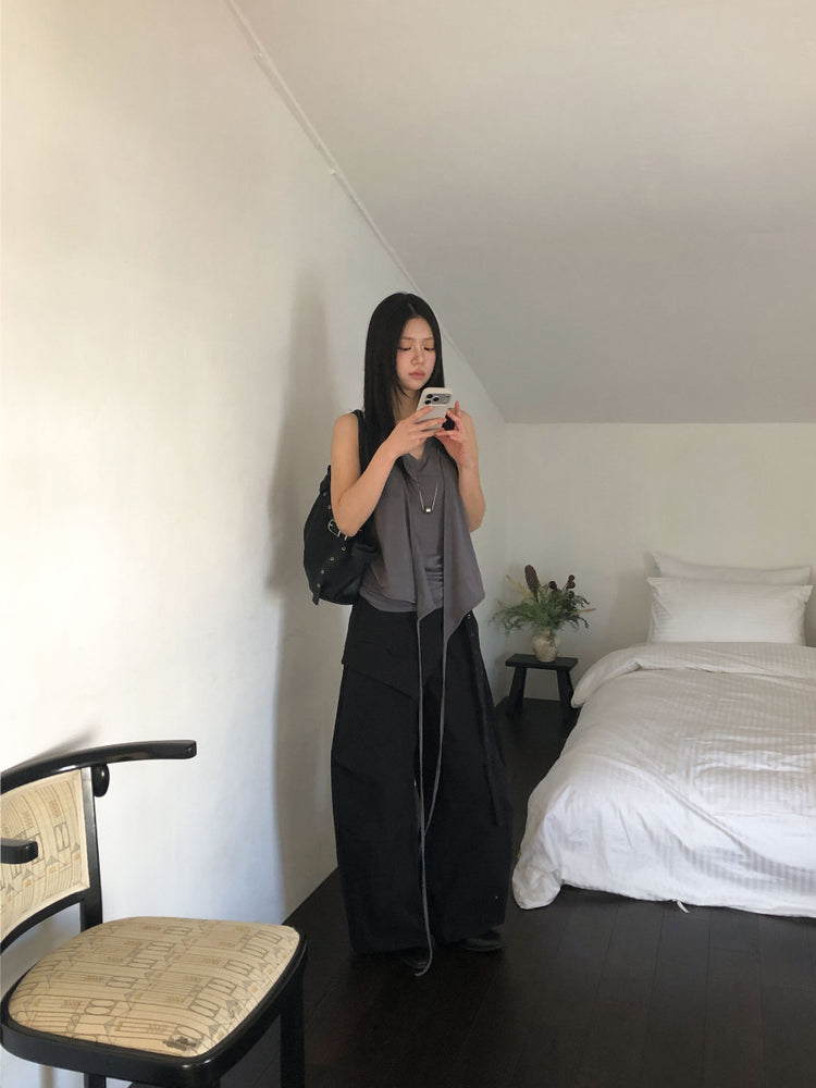 美色掛脖綁帶細節上衣