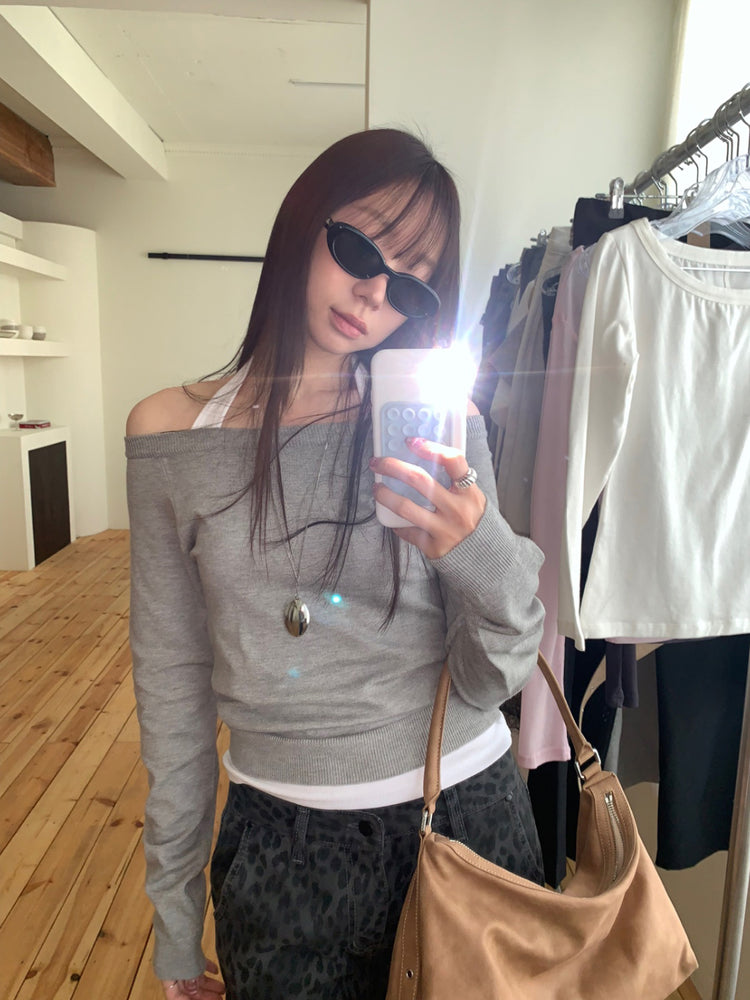 美色露肩修身針織上衣