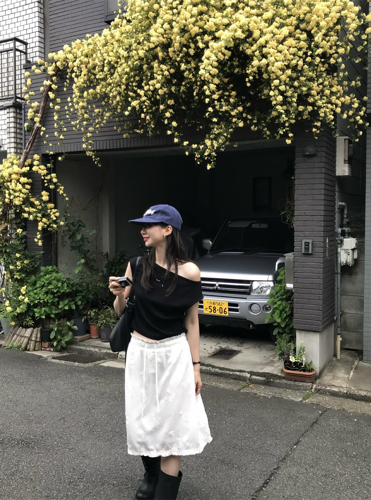 美肩鐵扣細節前後兩穿上衣