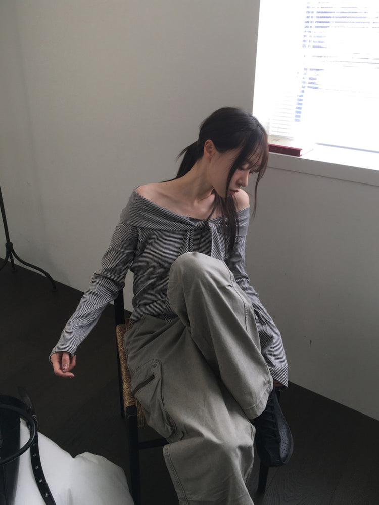 美肩垂帶領結條紋上衣