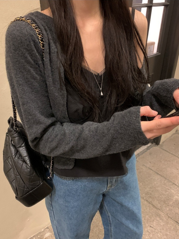 微透膚雙層細節上衣