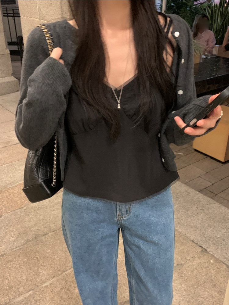 微透膚雙層細節上衣