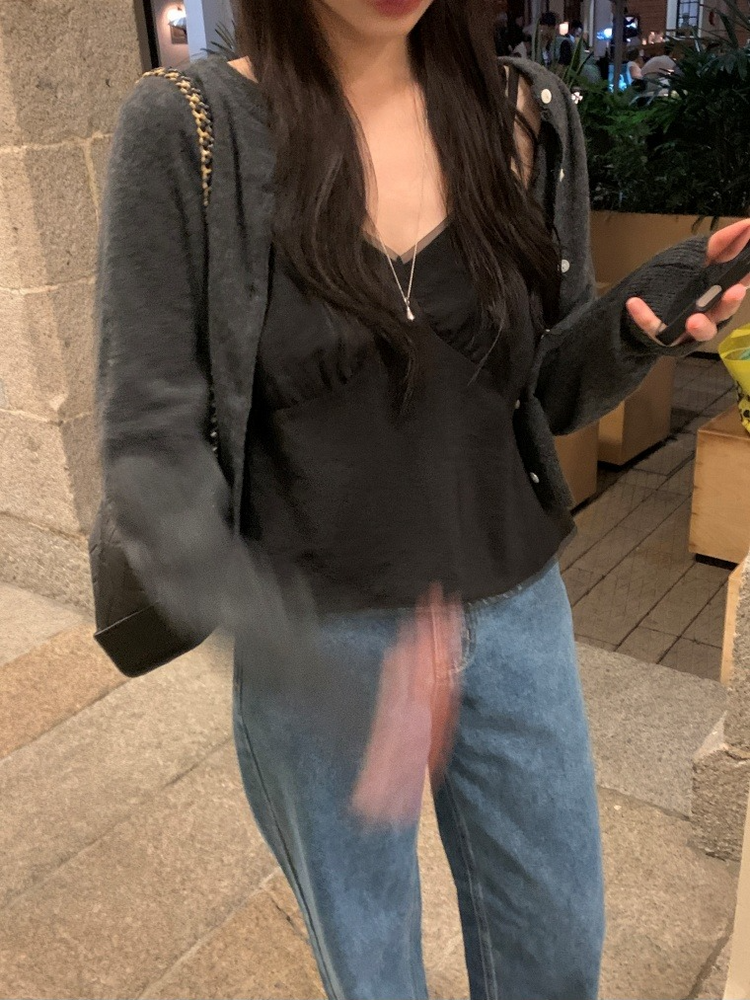 微透膚雙層細節上衣