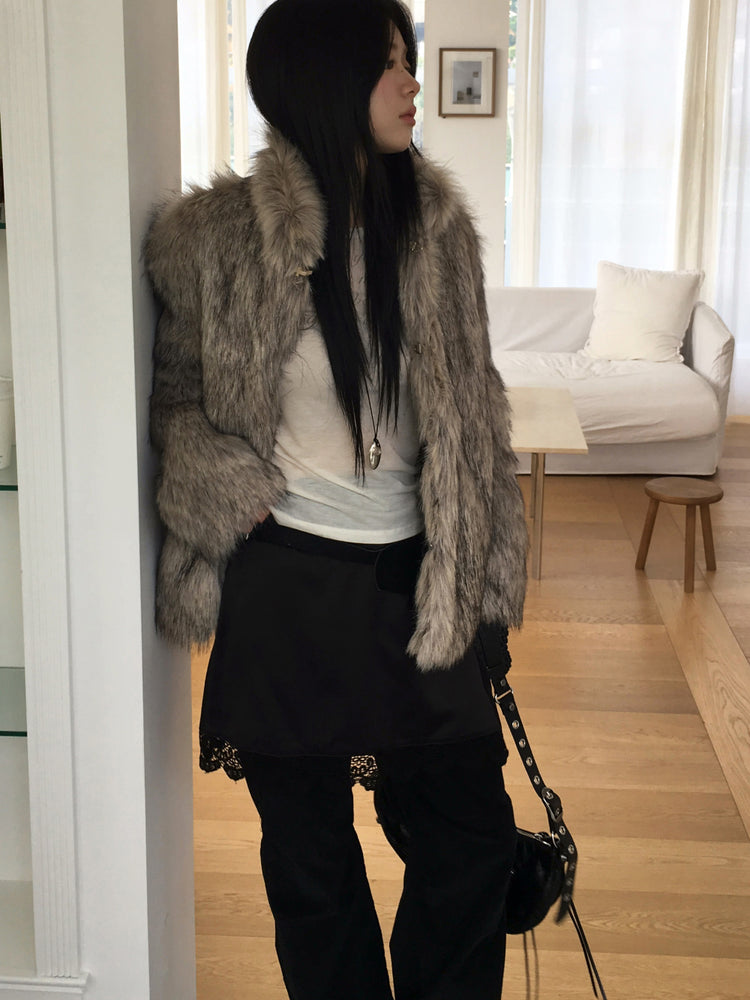 微透美鎖骨字母印花上衣