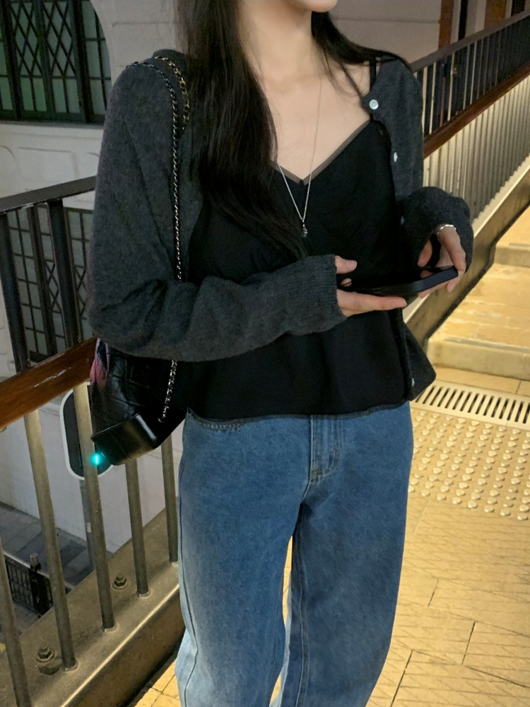微透膚雙層細節上衣