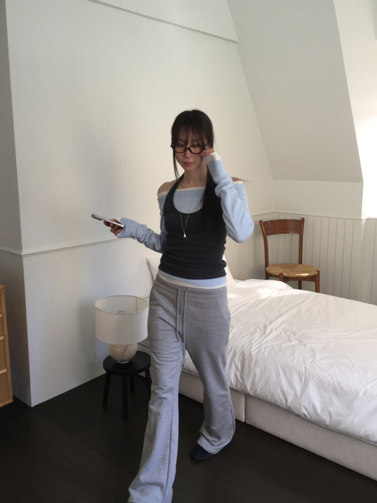 美色露肩修身針織上衣