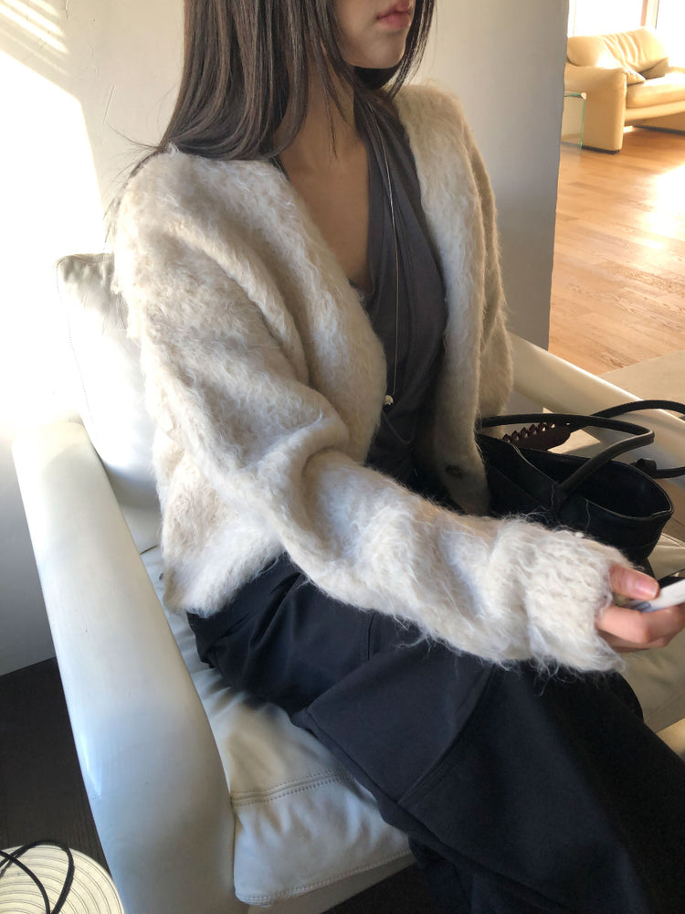 美色掛脖綁帶細節上衣