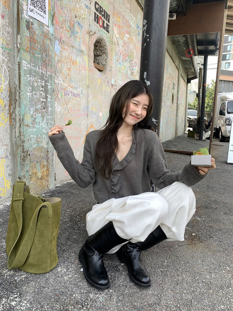 荷葉邊細節排鈕針織外套