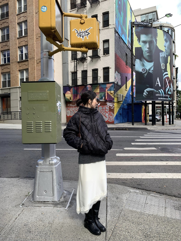 光澤感蕾絲邊不對稱細節半裙