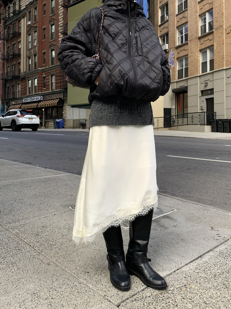 光澤感蕾絲邊不對稱細節半裙