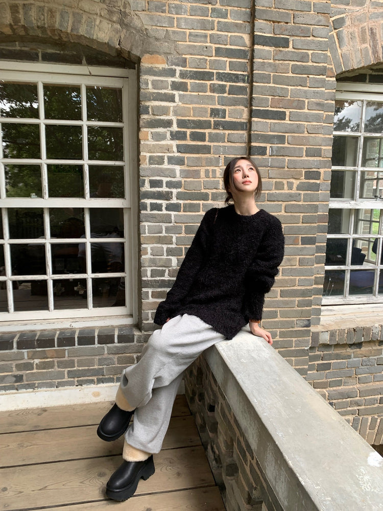 鬚毛質感寬鬆毛衣
