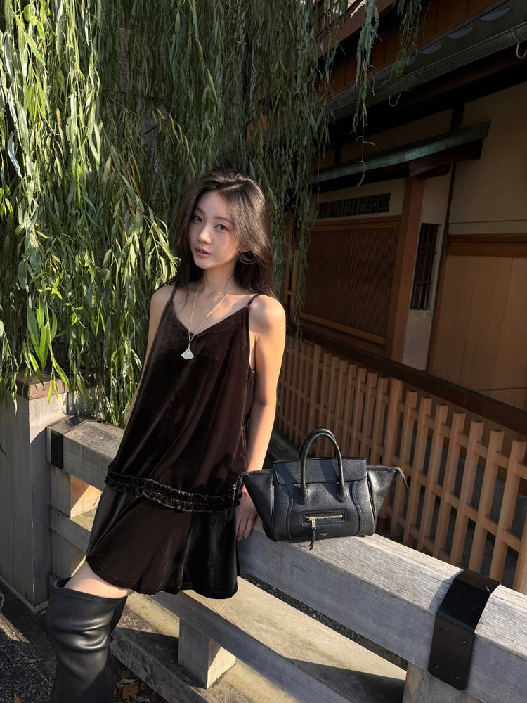 高質絲絨百褶細節連身裙