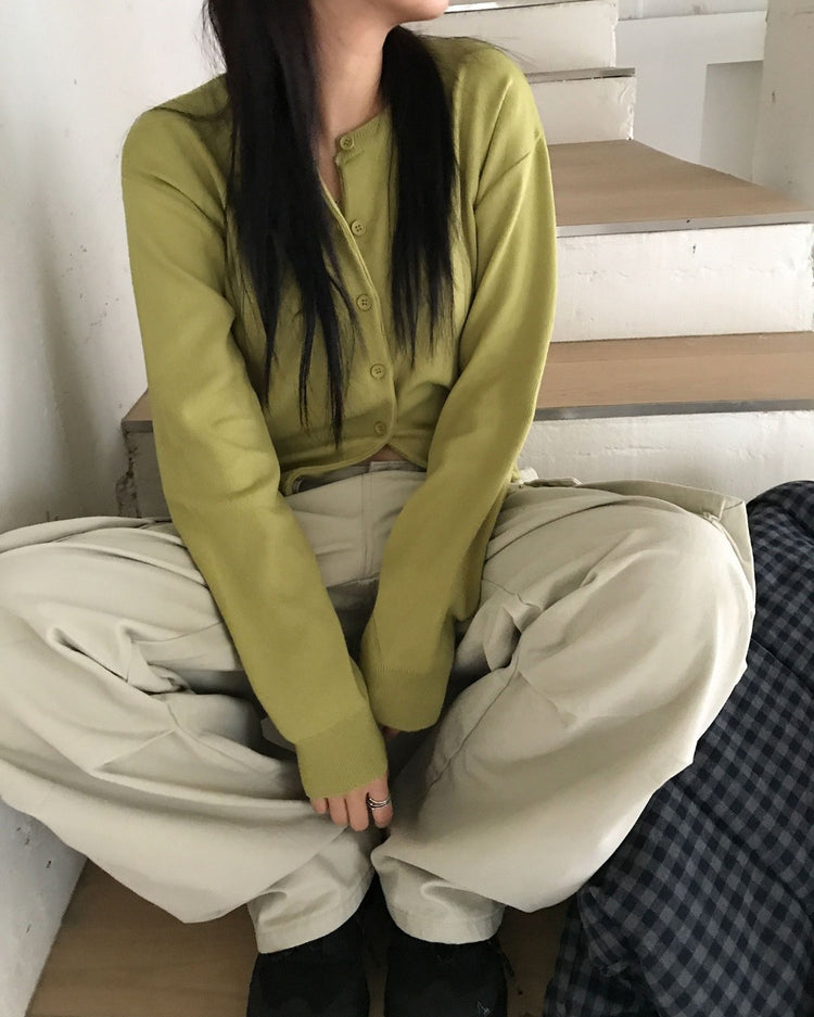 美色圓領排鈕針織外套