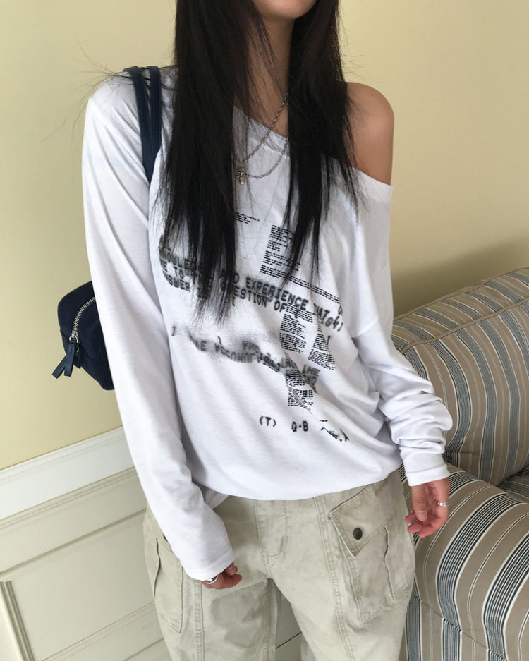 美肩復古圖案細節上衣