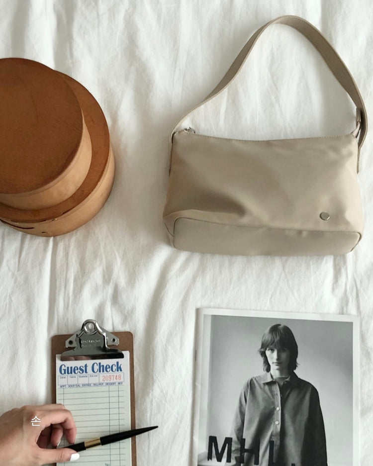 (現)Nylon hobo bag