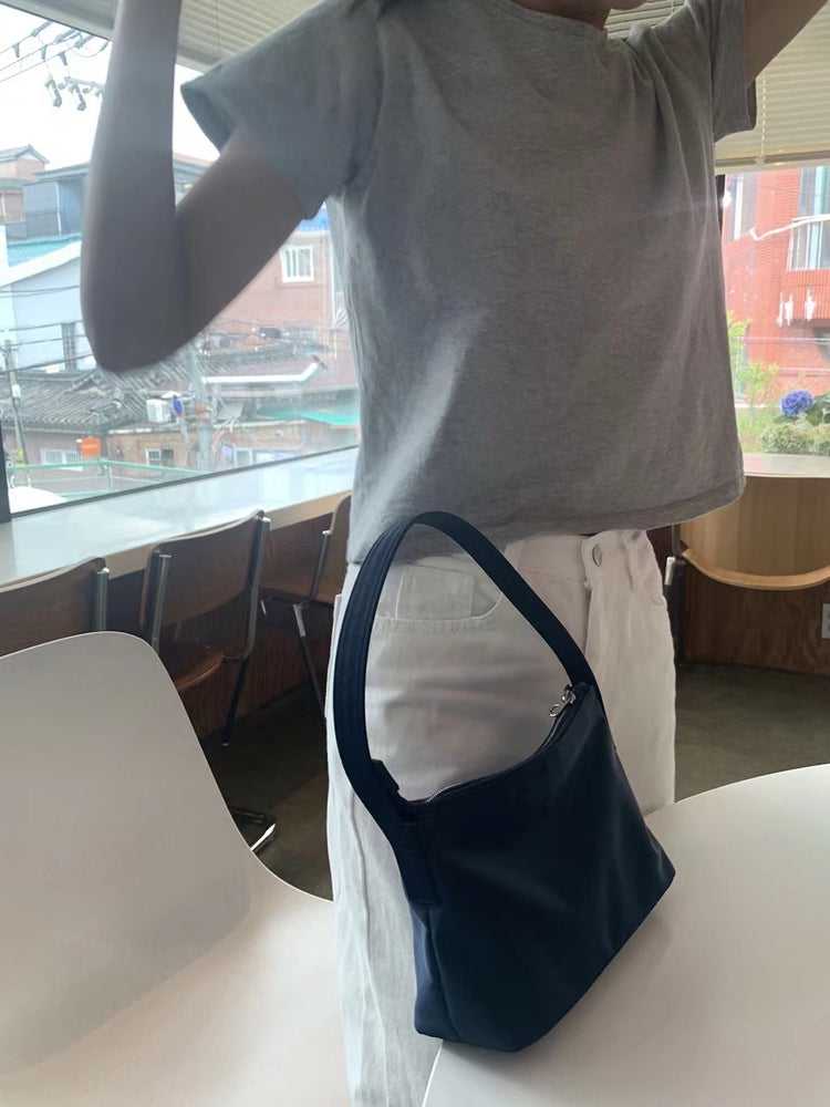 (現)Nylon hobo bag