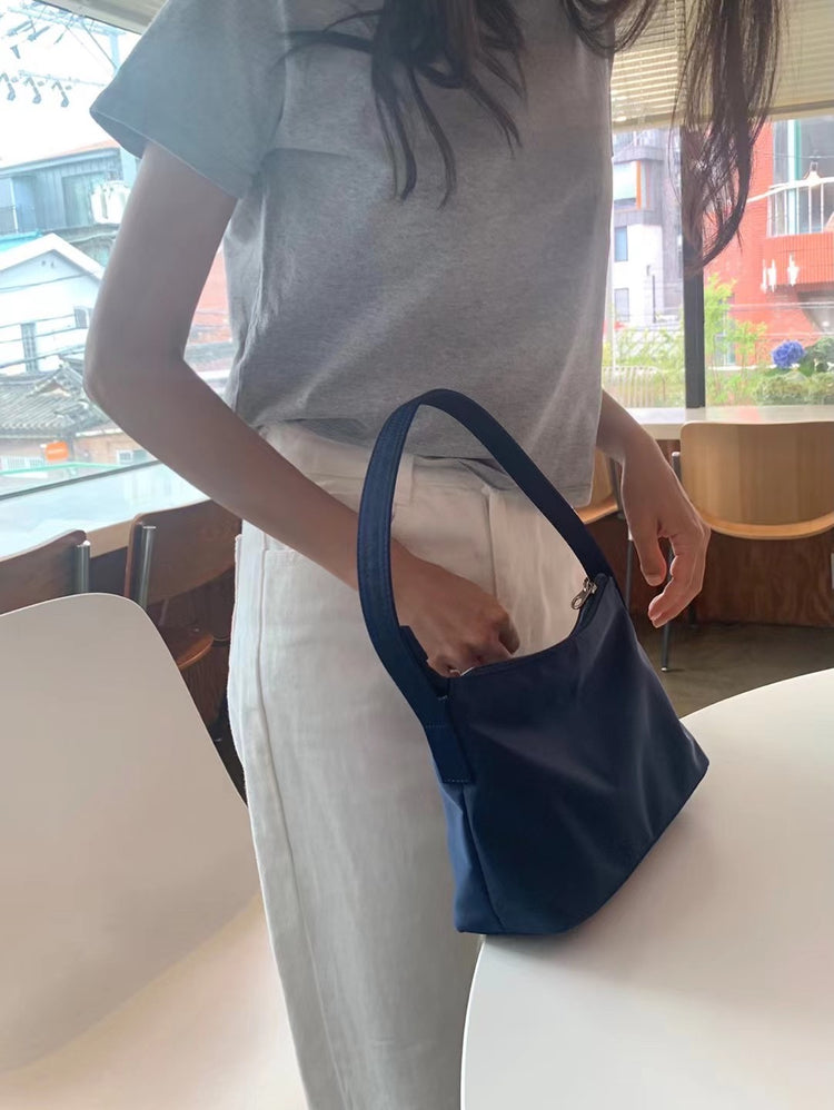 (現)Nylon hobo bag