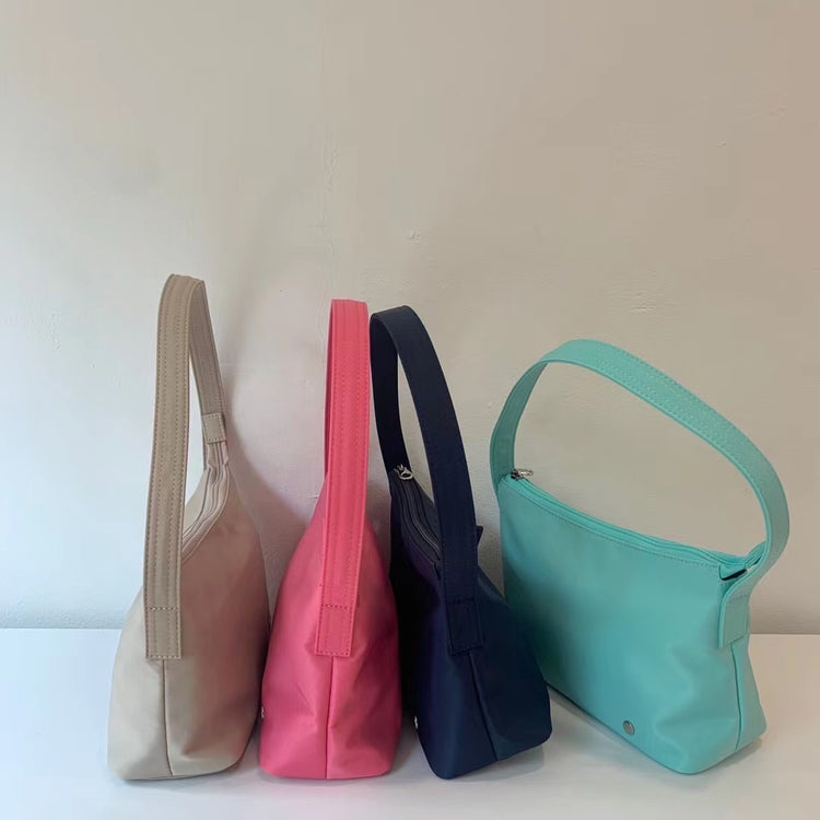 (現)Nylon hobo bag