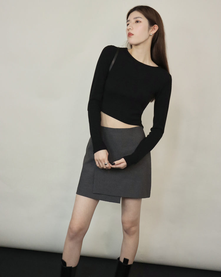 (Fitting)側疊式不對稱紋理短裙-深灰